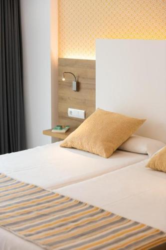 Casablanca Apartments, Santa Ponsa Rum bild